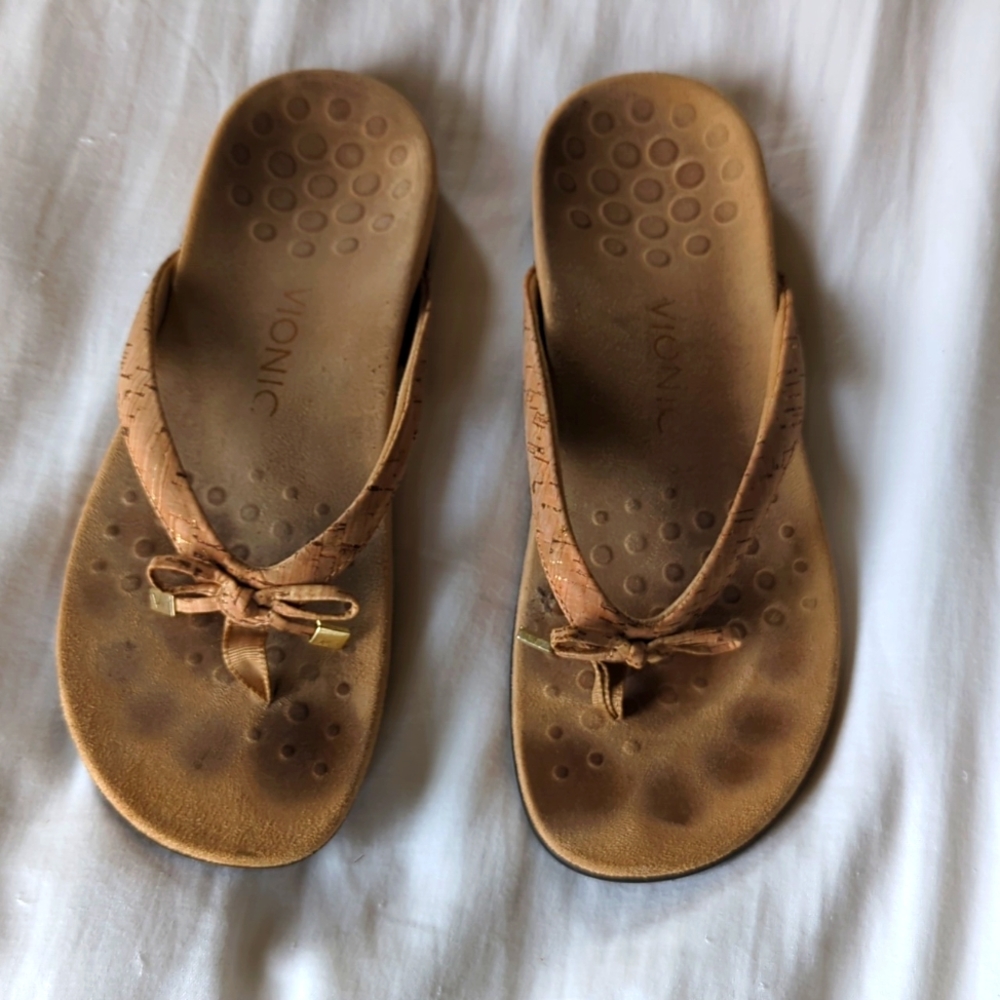 Vionic Flip Flops